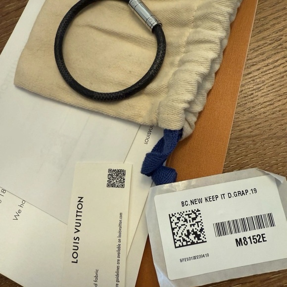 Louis Vuitton Black and Silver Bracelet - Picture 3 of 4